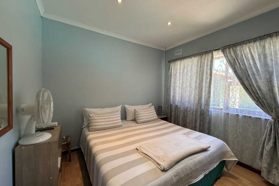 To Let 1 Bedroom Property for Rent in Table View Western Cape